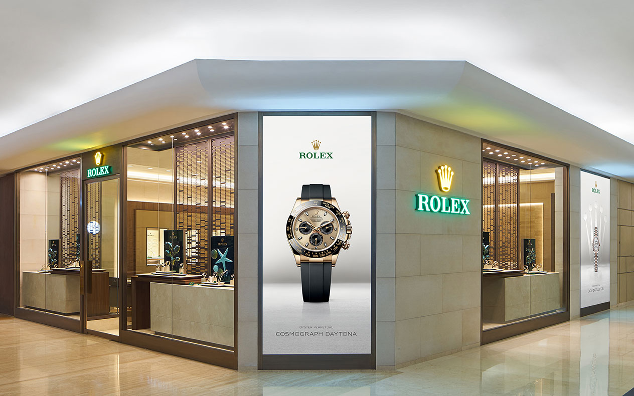 rolex-by-the-time-place-plaza-indonesia-img-1