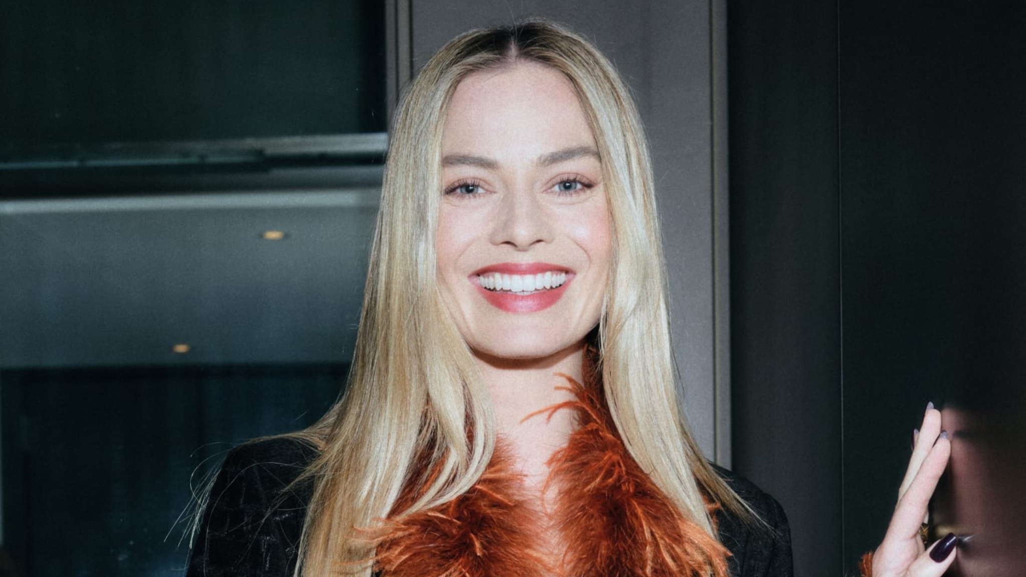 Steal Margot Robbie's PreOscars Dinner CHANEL Makeup Look