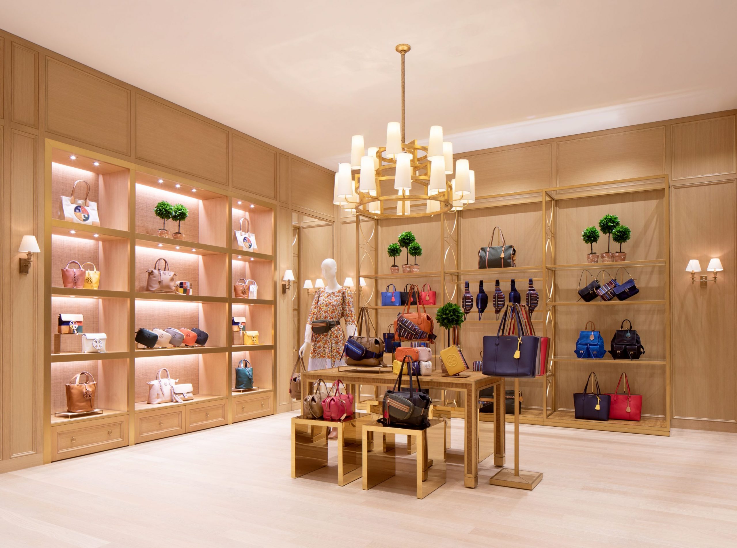 Tory-Burch-Senayan-City-Interior-1-scaled