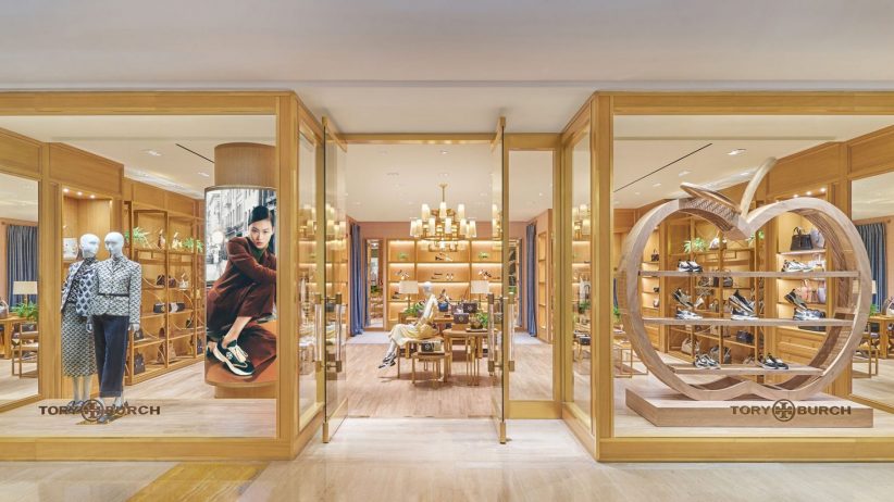 Tory-Burch-Plaza-Indonesia-Boutique_Exterior-scaled